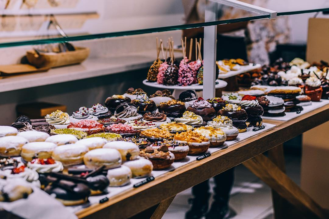 Read more about the article A Food Lover’s Journey Through Spain: Tapas, Paella & More