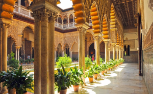 Private Seville Tour with Real Alcazar Palace & Cathedral
